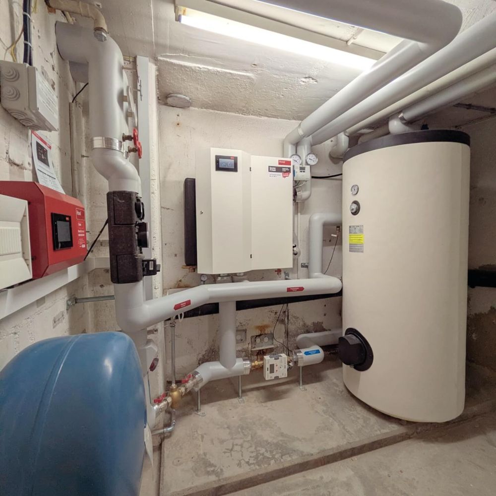 2025 / MFH Gasometerstrasse, Zürich
Kunde: Gfeller Verwaltungen AG / Arbeit: Ausführung Heizungssanierung (Fernwärme+WW)