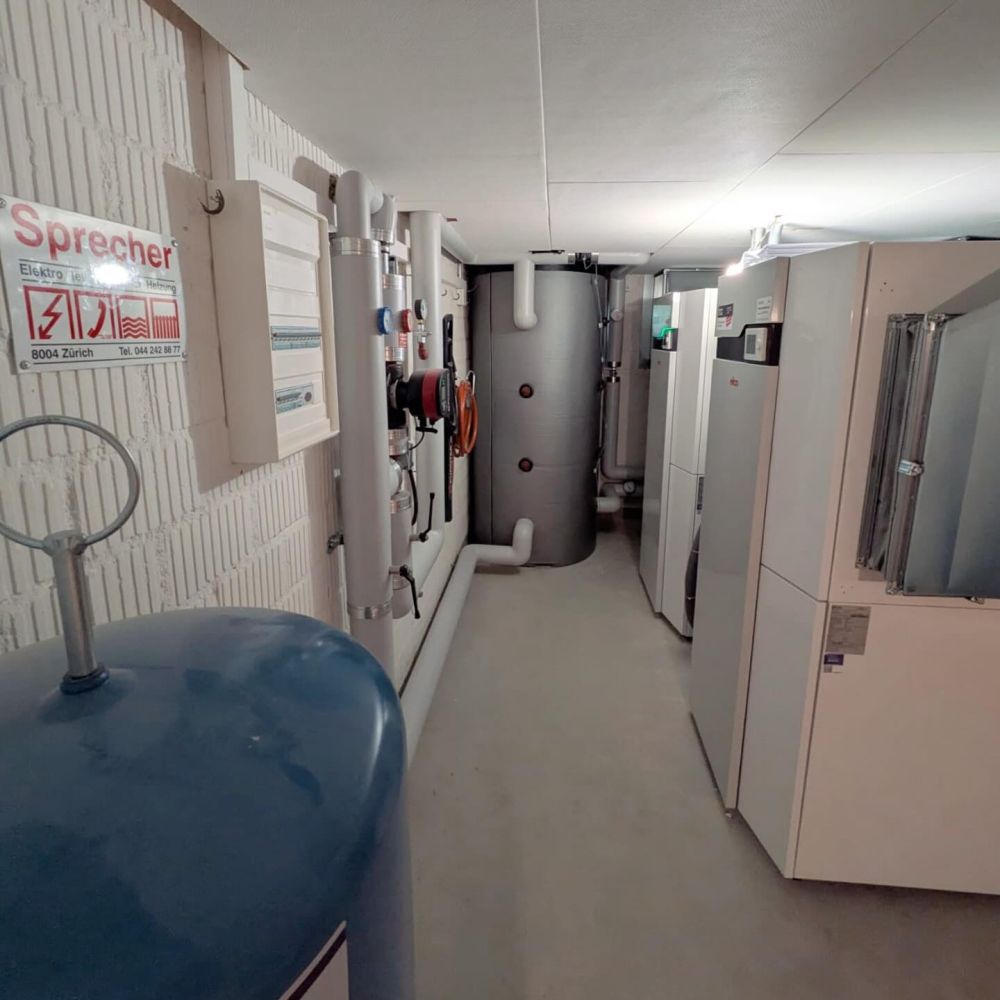 2025 / MFH David-Hess-Weg, Zürich
Kunde: Stiftung PWG / Arbeit: Planung und Ausführung Heizungssanierung (Luft/Wasser-WP)