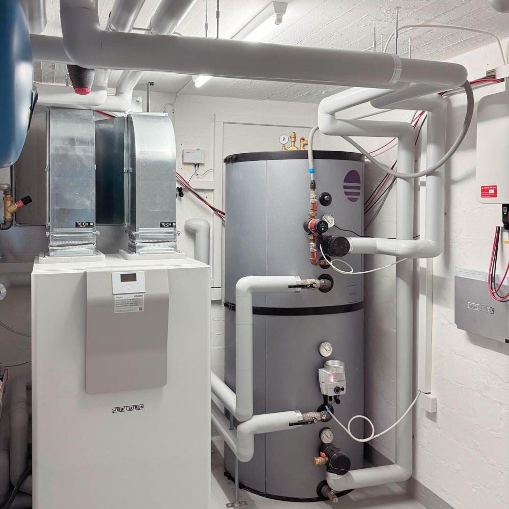 2025 / EFH Chapfstrasse, Uitikon
Kunde: Privat / Arbeit: Planung und Ausführung Heizungssanierung (Luft/Wasser-WP+WW)